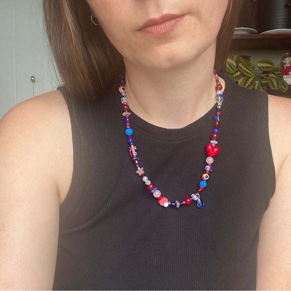 American Dreaming Red Blue Pink Beaded Necklace Silver Heart Flowers Stone Star - Picture 10 of 11